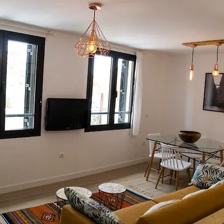 Patio Apartment *